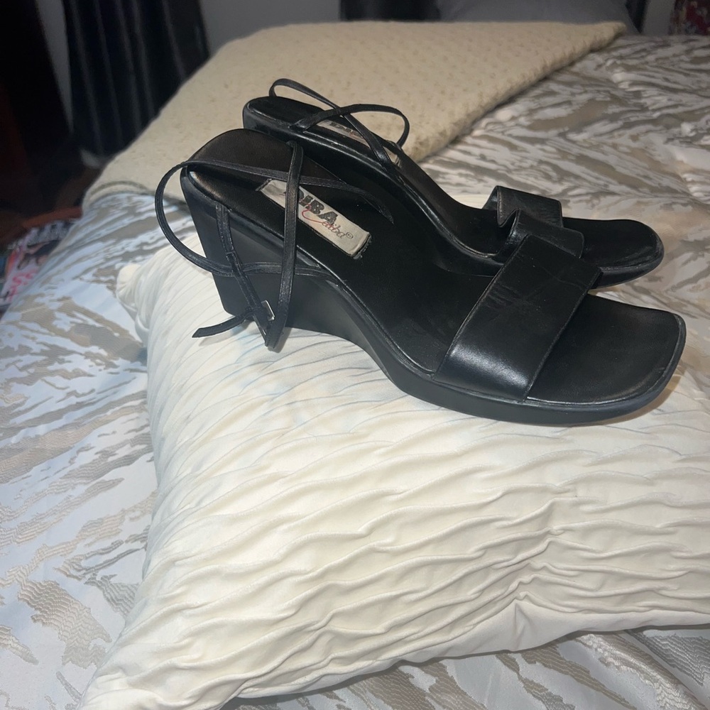 Diba Black Wedge Sandals with Slingback Design